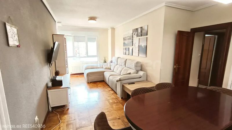 Foto 6568e2ef-d3ae-402b-b0e6-626880747a01. Flat with heating in Centro Torrelavega