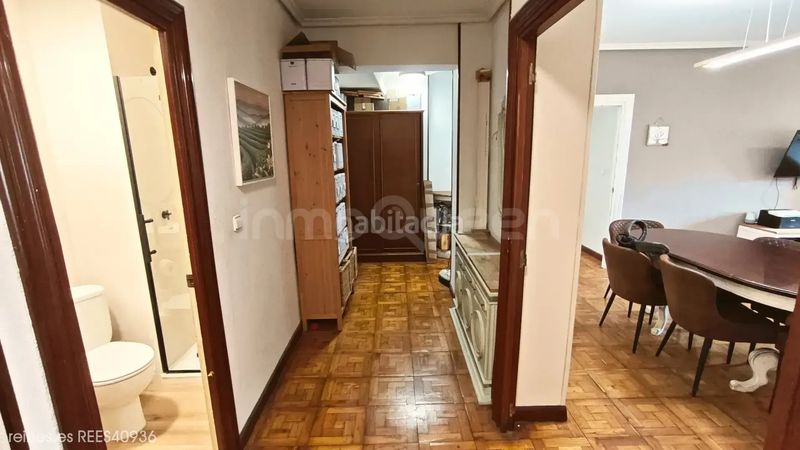 Foto 839c8fa7-ddbf-49b4-b3e7-80a779c4cd67. Flat with heating in Centro Torrelavega