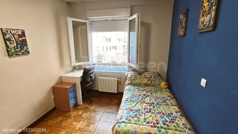 Foto a6d846d2-3e4f-4a72-8c6c-15114b027802. Flat with heating in Centro Torrelavega