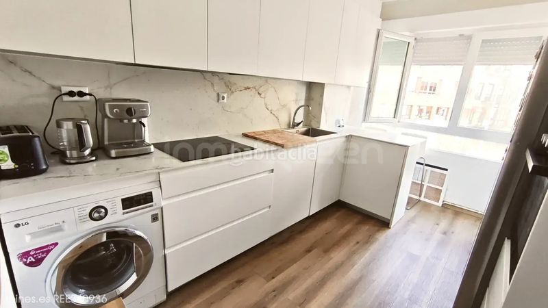 Foto be01f88a-efbd-4119-a3ab-12573cd16cb9. Flat with heating in Centro Torrelavega