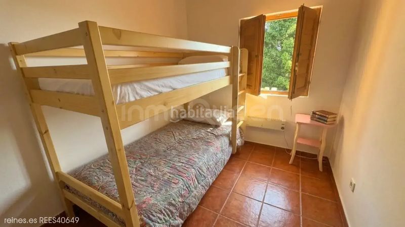Foto 6a0c8f0d-852d-4544-88a3-9d77bfba6ac3. Casa amb calefacció aparcament a Corvera de Toranzo
