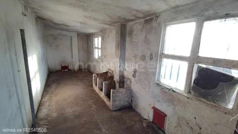 Foto 13b84da1-60d5-403f-8c3d-0f872b5a2c35. Casa aparellada amb calefacció a Miengo pueblo Miengo