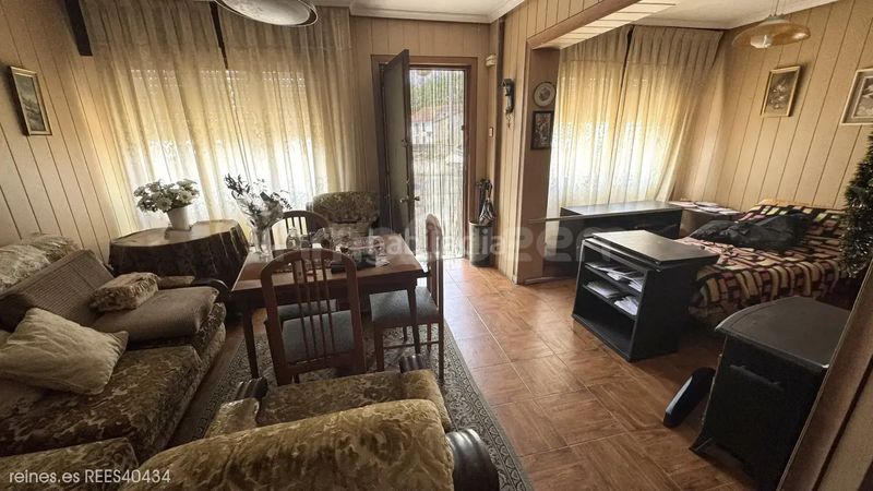 Foto bd947fb1-1757-416c-9404-c2f8b712e917. Casa amb aparcament a Suances
