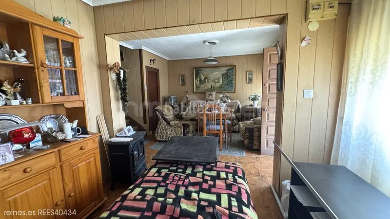 Foto c102e566-b1f3-4def-b7c5-5d5b97c4afee. Casa amb aparcament a Suances