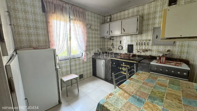 Foto d97d5b94-5692-4160-a641-a4959d372ce2. Casa amb aparcament a Suances
