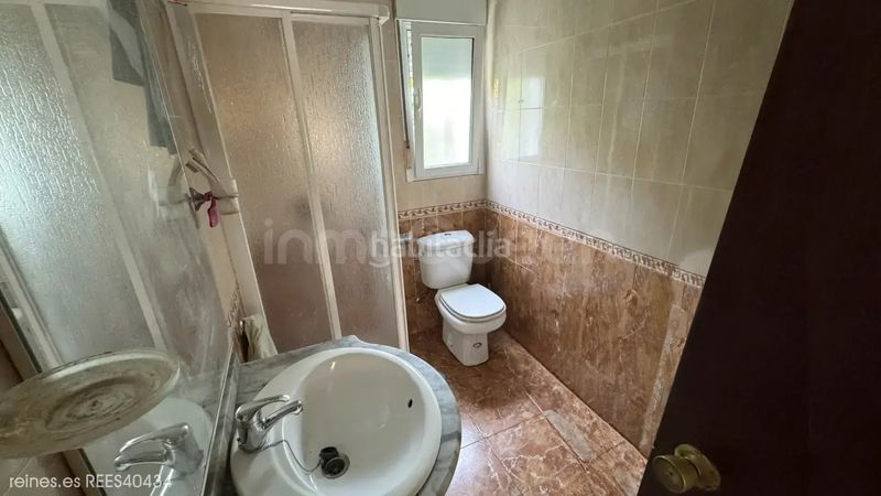 Foto e325d295-05e1-40f9-bb06-941a25976ac3. Casa amb aparcament a Suances