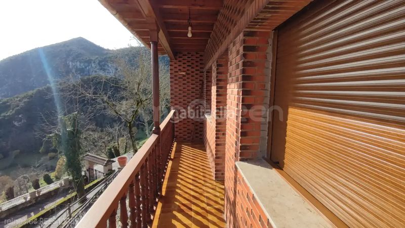 Foto 7f15944f-72ba-4930-b785-f85e225c53e4. Casa amb calefacció a Peñarrubia