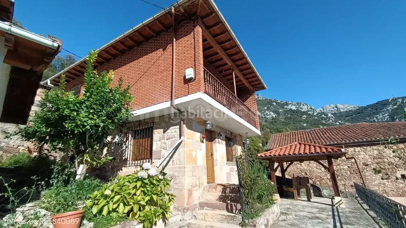 Foto a64ebcd6-6537-44d2-a802-a504b8498b8c. Casa amb calefacció a Peñarrubia