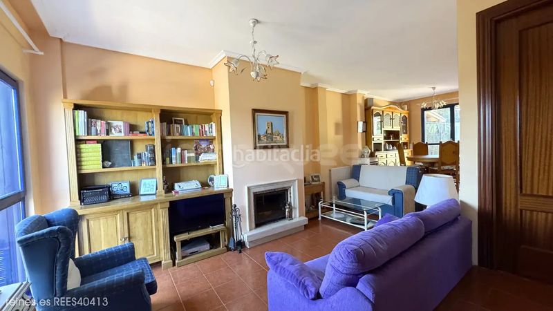Foto af76122e-d09d-4634-8294-30e445aeb3ee. Casa adossada amb calefacció aparcament a Comillas