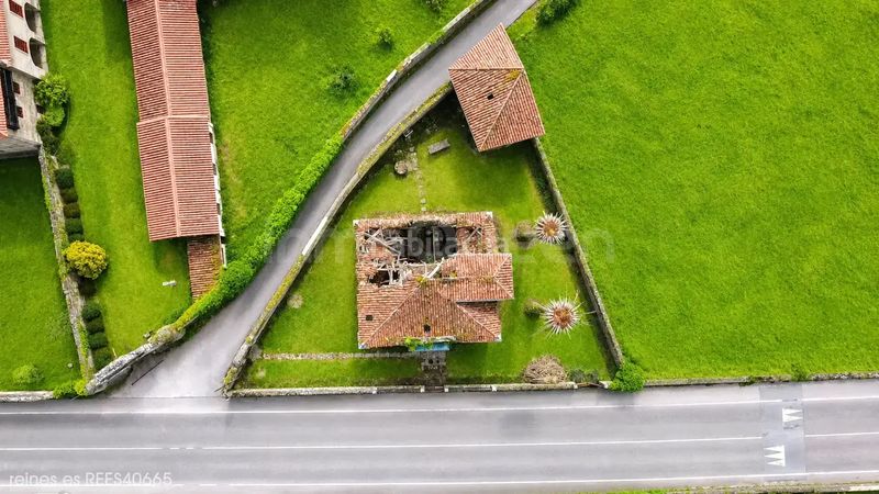 Foto 6b326c7d-d393-4e97-afc7-ce49db74d925. Casa amb aparcament a Corvera de Toranzo