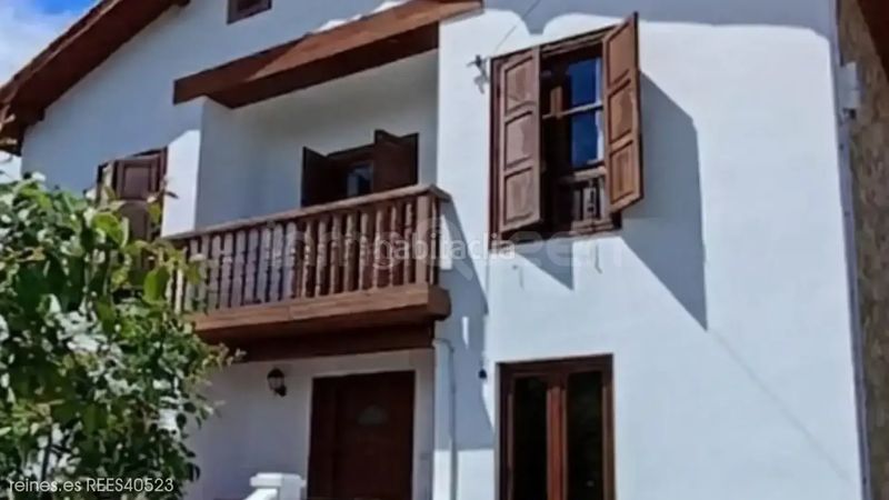 Foto 0b4e9691-d4ea-4033-a657-88d95cdd9656. Casa amb calefacció aparcament a Alfoz de Lloredo