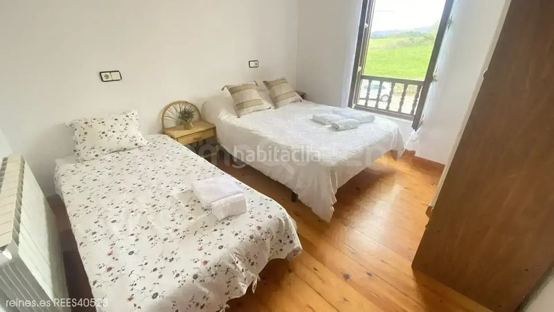 Foto f85d01d0-a25d-4766-b855-ff276a768452. Casa amb calefacció aparcament a Alfoz de Lloredo