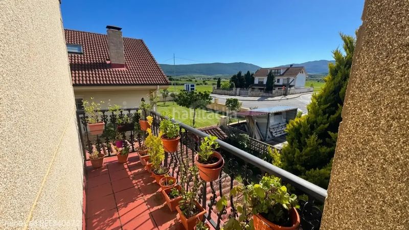 Foto dabf13da-9043-4155-b46c-04369f85e23e. Casa amb calefacció aparcament a Campoo de Enmedio