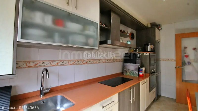 Foto e7ca6e95-1dbe-409d-9c90-f4b06cc8ee81. Casa aparellada amb calefacció aparcament a Parbayón Piélagos