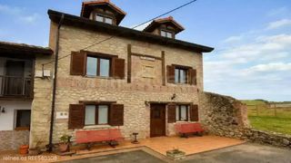 Edificio  N/a. Venta de hotel en val de san vicente  rees40308