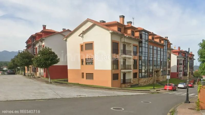 Foto 36969f41-8fe6-40f6-a788-f4ca8bc0cba4. Aparcament cotxe a Ribadedeva