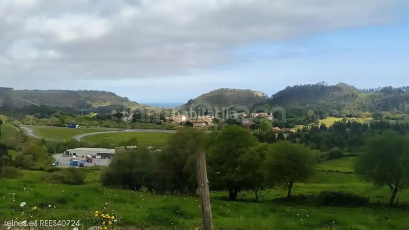 Foto 8f4f5999-c69a-46bc-922e-9ec1276e66e6. Terreny residencial a Ribadedeva