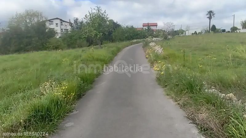 Foto fe97e6a0-6933-423f-a605-b0550abdd486. Terreny residencial a Ribadedeva