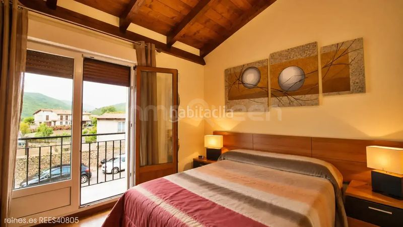 Foto 088a93bc-9527-44e5-a111-4a56ed734b76. Casa adossada amb aparcament a Val de San Vicente