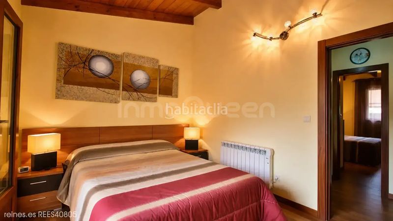 Foto 188a463e-1c20-4660-a5e9-44c6b5f99085. Casa adossada amb aparcament a Val de San Vicente