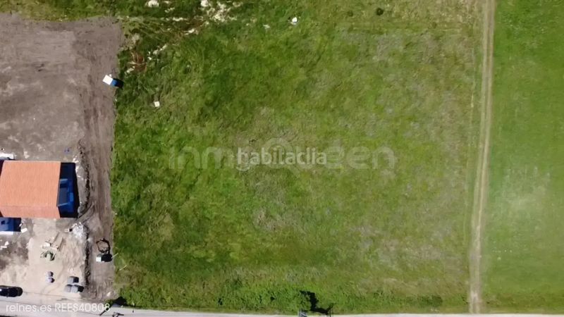 Foto e06615f0-2abf-4616-b7b7-68f69fc57db6. Terreny residencial a Ribadedeva