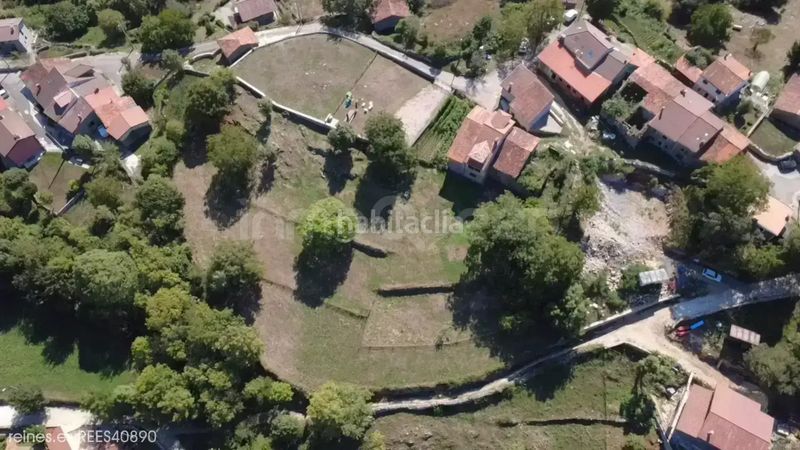 Foto e802f859-58d5-45a7-9cc2-5f7c7cbae264. Casa venta de casa rees40890 en Peñamellera Alta