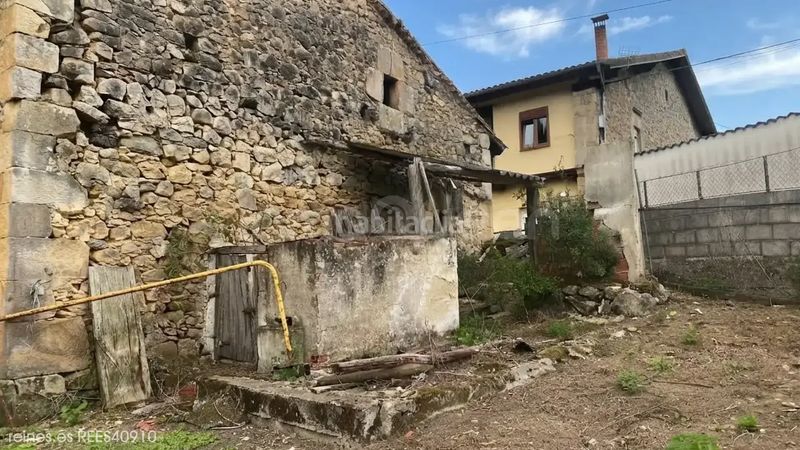 Foto 3b72b79d-47b9-4d14-9849-c29c10e32e08. Casa adossada a Valdáliga