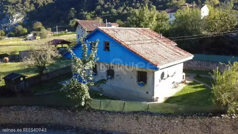 Foto 69022aa7-36b0-40e7-8597-53092eea284c. Chalet avec chauffage dans Peñamellera Baja