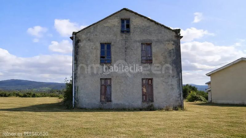 Foto 5b096f7d-2da7-40cc-b94f-91a8904e8363. Casa amb calefacció aparcament a Foz