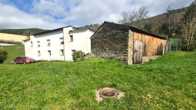 Foto ae4dbc66-4769-4e9f-b79a-11f598c461d9. Casa amb calefacció aparcament a Santa Eulalia de Oscos