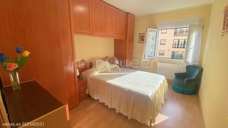 Foto d6ad6afd-f4c7-4bb0-9913-afbb238d57bf. Piso venta de piso rees40031 en Vegadeo