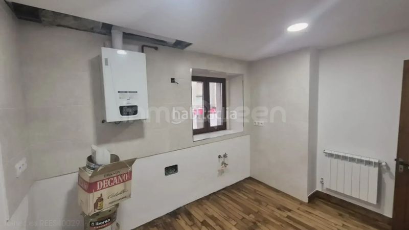 Foto 016f7df1-0b27-425b-8465-6fd7ce35a9b2. Piso venta de piso rees40029 en Vegadeo