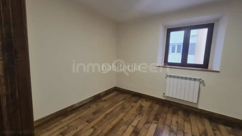 Foto c5e54fc7-9e2f-47c4-925b-a9ee174890de. Piso venta de piso rees40029 en Vegadeo