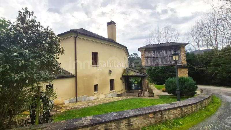 Foto 394ed3d8-de63-4115-b598-2067ea0bf21f. Casa amb aparcament a Mondoñedo