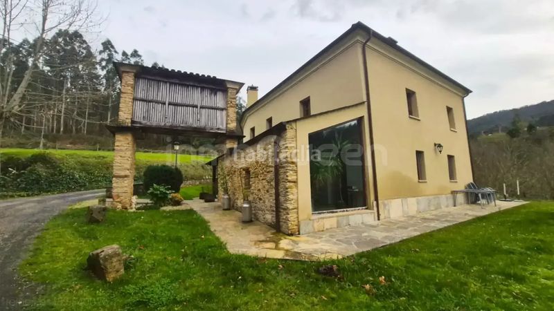 Foto 8f8b69a3-7fac-429f-b7d4-b7302bb11a70. Casa amb aparcament a Mondoñedo