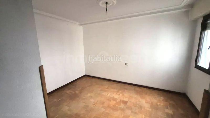 Foto d1fa7658-49f6-4bb2-87ad-d750a67bf2f2. Pis amb calefacció a Vegadeo