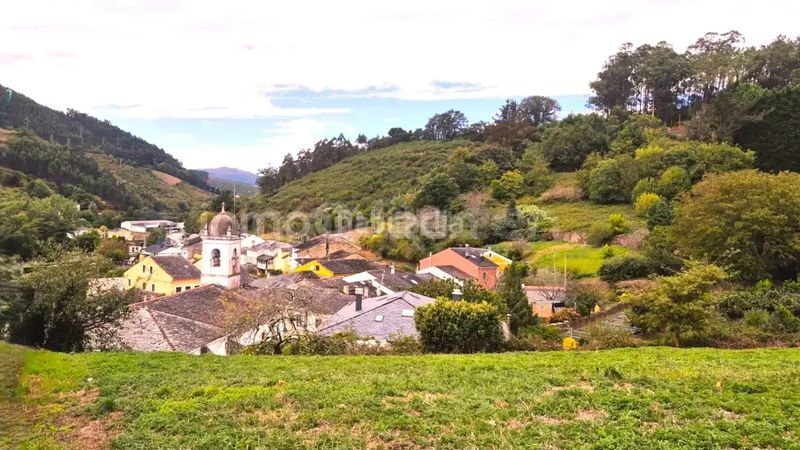 Foto b8e29157-aa7d-4e54-9ec1-8ac573ff94c8. Terreny residencial a Vegadeo