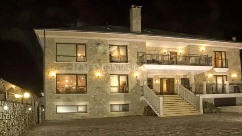 Foto 4648af28-552d-44b7-9d98-3708d86ded6b. Edificio venta de hotel rees40098 en Foz