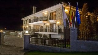 Edificio  N/a. Venta de hotel en foz  rees40098
