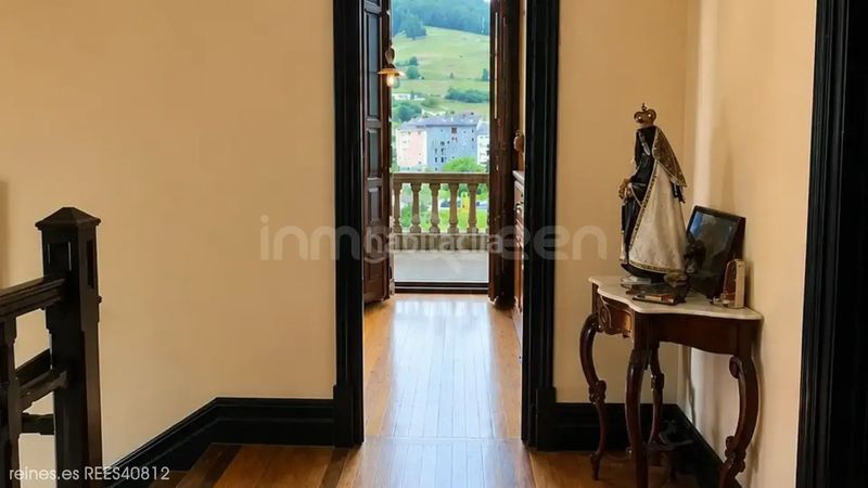 Foto be68b6a6-021d-4ff3-92a6-fb2e2b49ef7e. Chalet venta de villa rees40812 en Vegadeo