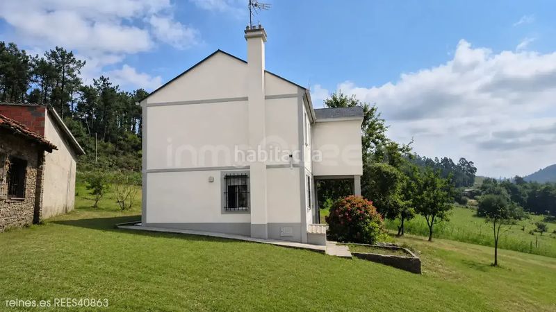 Foto 757b39de-db0c-40fb-9ecf-5a3bd9ee0709. Casa venta de casa rees40863 en Trabada