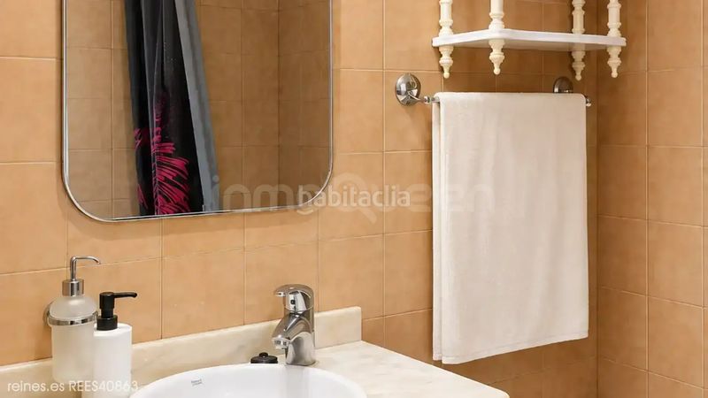 Foto a6e49f8a-344e-40ef-80f8-ac21b64686dd. Casa venta de casa rees40863 en Trabada