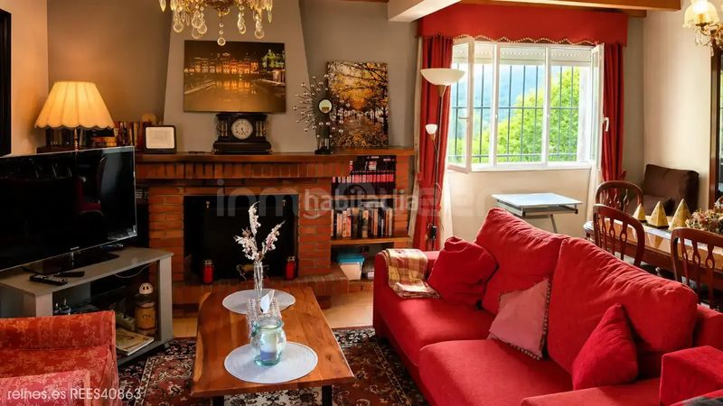 Foto fbda06b8-af16-4602-8527-ebb2a509be00. Casa venta de casa rees40863 en Trabada