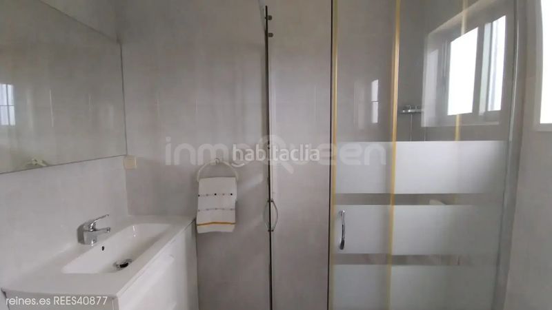 Foto 149f5b20-3a41-4b13-8e3f-ce8eaeece10b. Chalet venta de casa individual rees40877 en Castropol