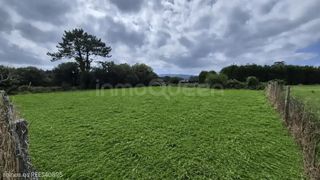 Terreno residenziale  N/a. Venta de terreno urbano en castropol  rees40895