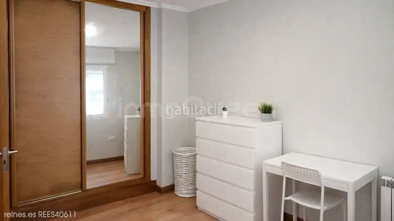 Foto a3677717-5505-4e5a-a1e0-896eecceb8d7. Pis amb calefacció aparcament a Foz