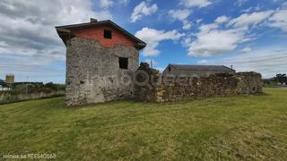 Casa  N/a. Venta de casa en castropol  rees40568
