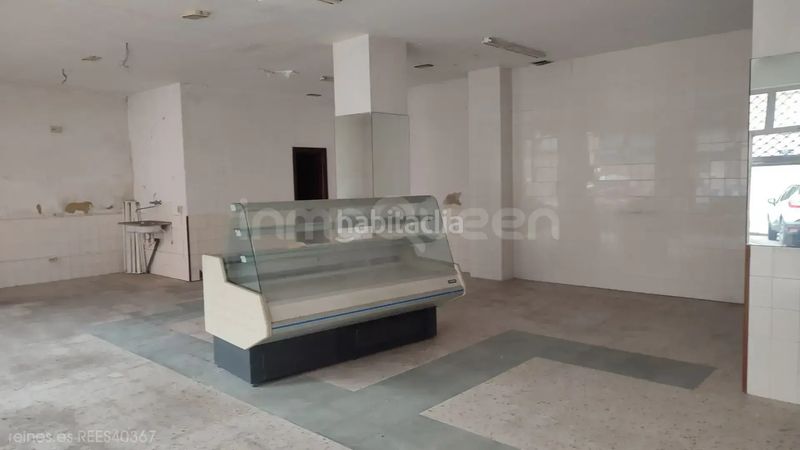 Foto a6ed2941-c938-4370-bb1a-fe560bd2bc21. Lloguer local comercial a Grado