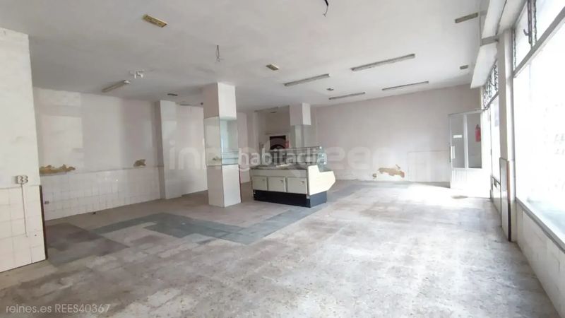 Foto eba60389-b387-4577-b969-a3c61b263bfc. Lloguer local comercial a Grado