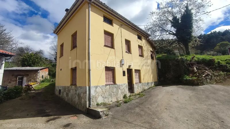 Foto 28f5fe6f-8f97-4fd3-8316-8dfaa21c6df7. Casa venta de casa rees40333 en Candamo